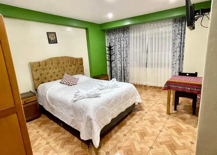 Toribians Hotel *
